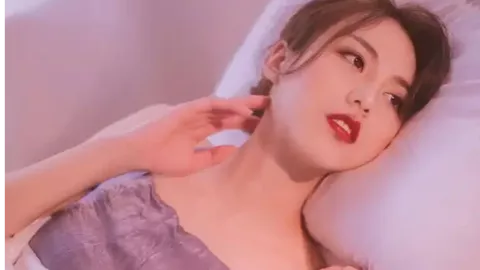 疑似助理朋友圈发文