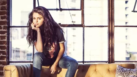 孟羽童董明珠互发表情包