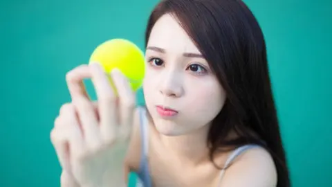 文旅处长于永涛妻子杜元春翻车
