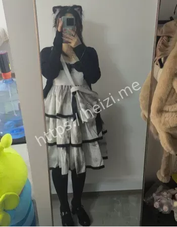 反差淫娃