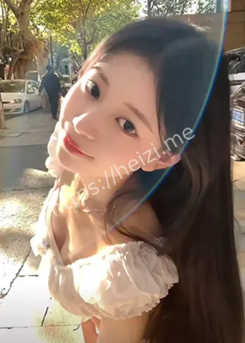甜美反差