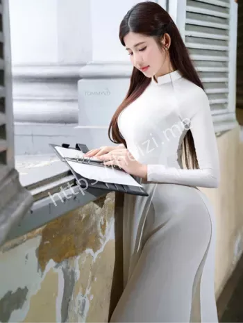 杨采钰