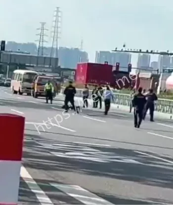 打砸车辆