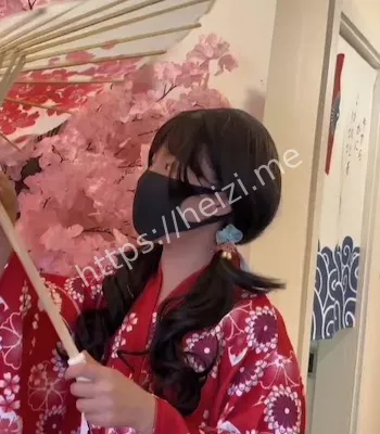 清纯萌妹