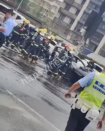 蔚来比亚迪车祸