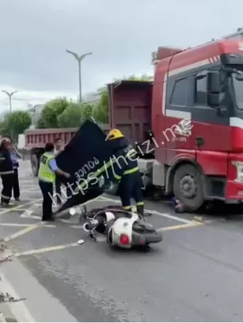 电动车与大货车冲突