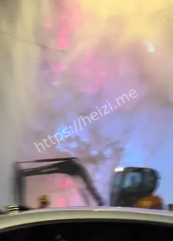 水管爆裂