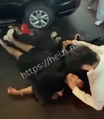 惊现恶性撞人事件