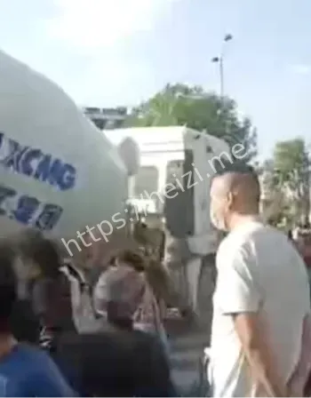 三轮车事故
