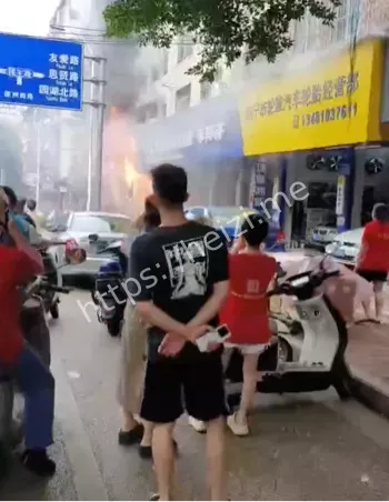 南宁望州南路火灾