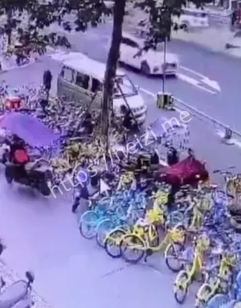 新华大道连环撞车事件