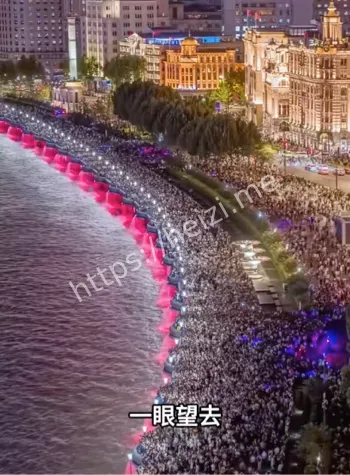 国庆景区日出人山人海挤不动