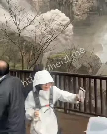 泉瀑峡落石