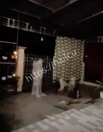 东南亚废弃寺庙