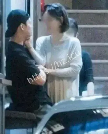 黄荷娜柬埔寨潜逃