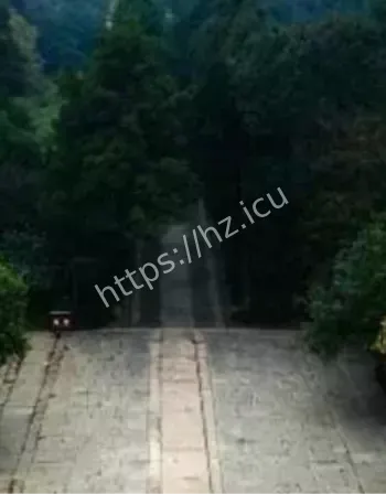 中山陵深夜号角脚步声