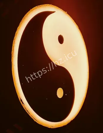 废弃墓碑楼闹鬼传闻