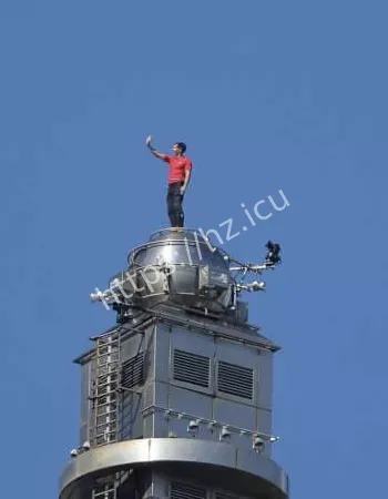 全程徒手无保护