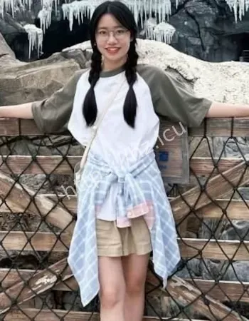 跟金主私密视频曝光