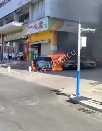 云南蒙自银河路