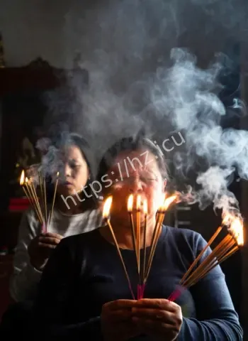 烧香拜佛