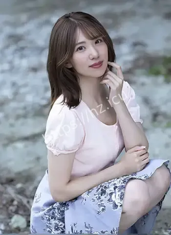 刚入职的黑丝OL