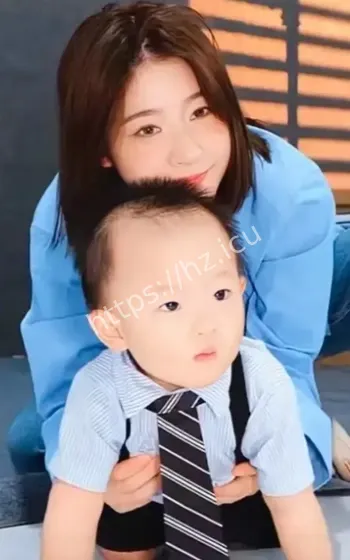 王思聪女儿长得像爷爷