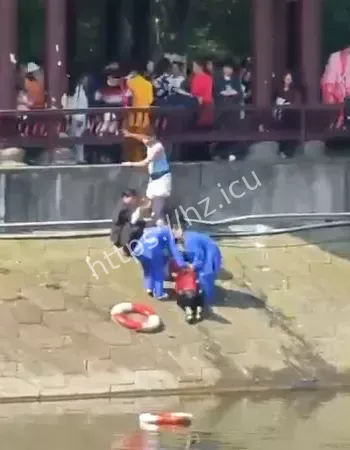 2岁幼童不慎落湖