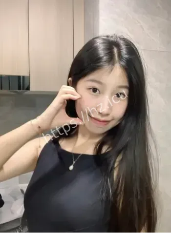 李倩茹职场形象反差