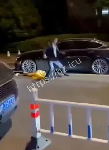 女霸王