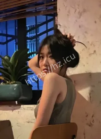 清纯外表下