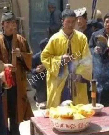 重庆红衣男孩